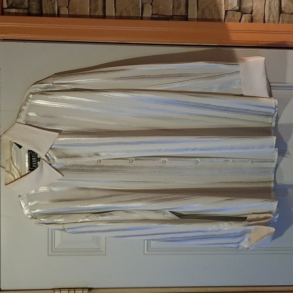 Dress shirt